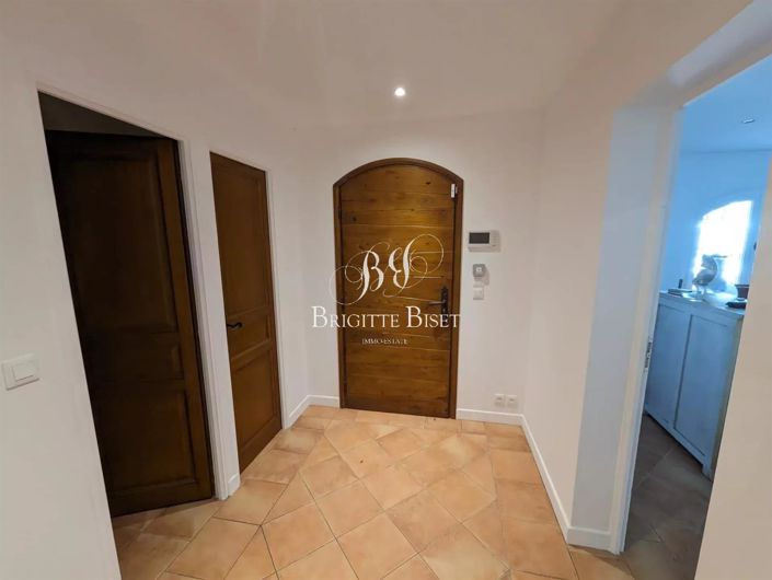 Image No.24-4 Bed House for sale