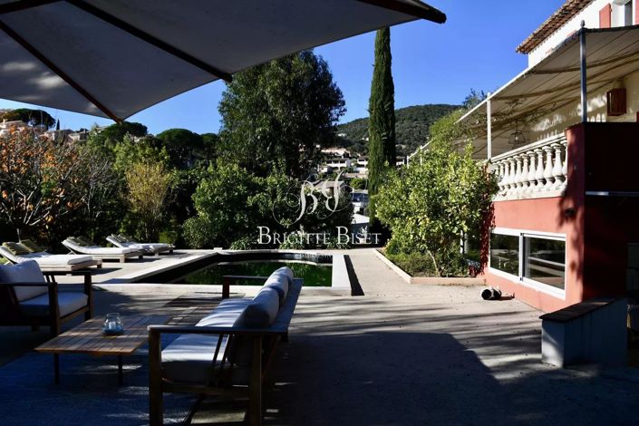 Image No.27-5 Bed House for sale