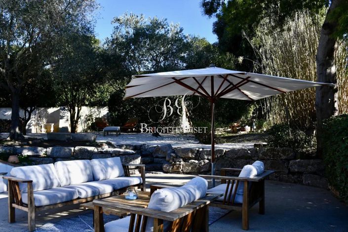 Image No.28-5 Bed House for sale