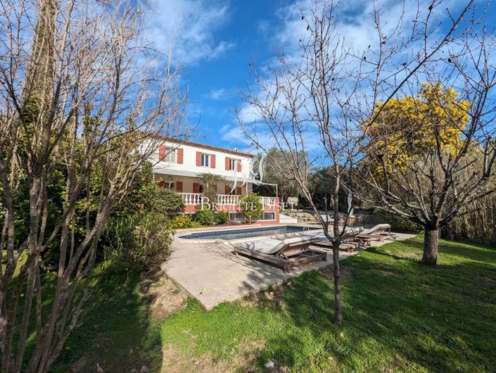 Image No.41-5 Bed House for sale