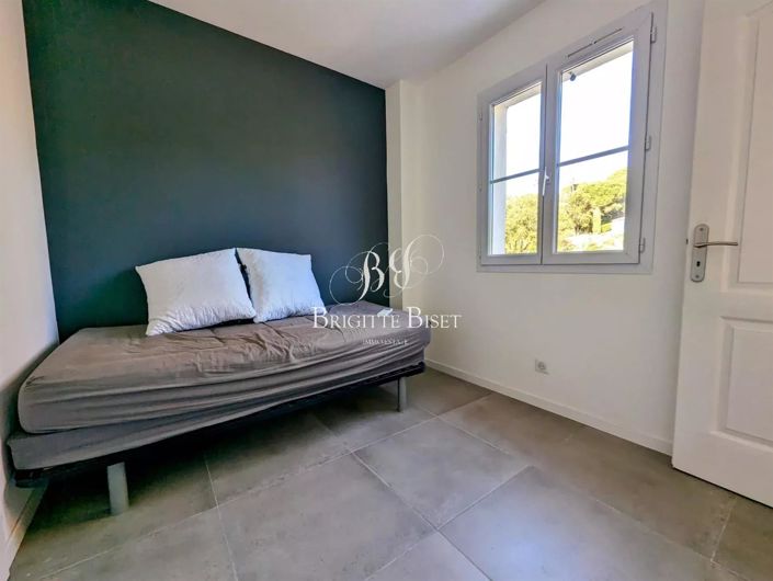 Image No.14-3 Bed House for sale