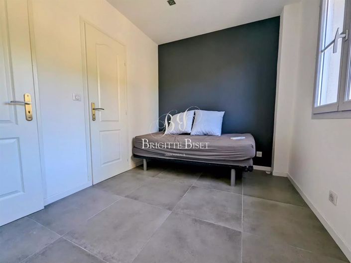 Image No.16-3 Bed House for sale