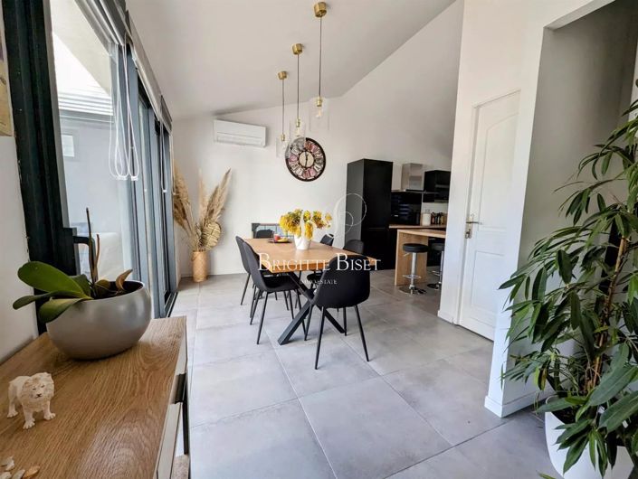 Image No.20-3 Bed House for sale