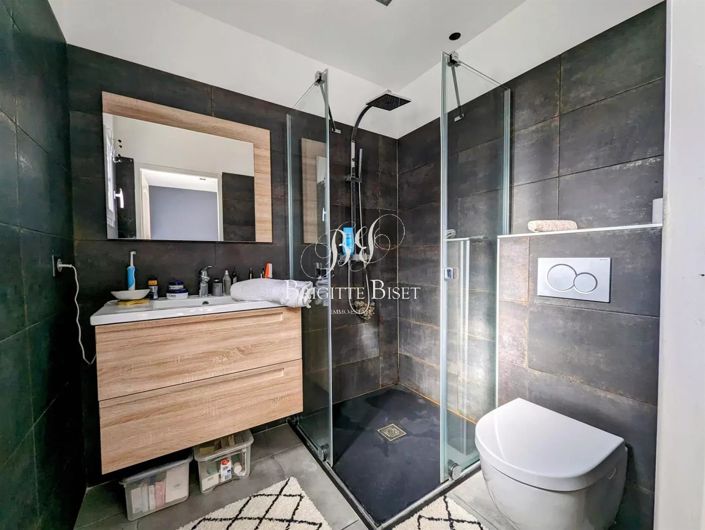 Image No.23-3 Bed House for sale