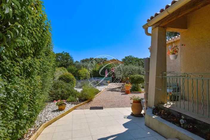 Image No.21-3 Bed House for sale