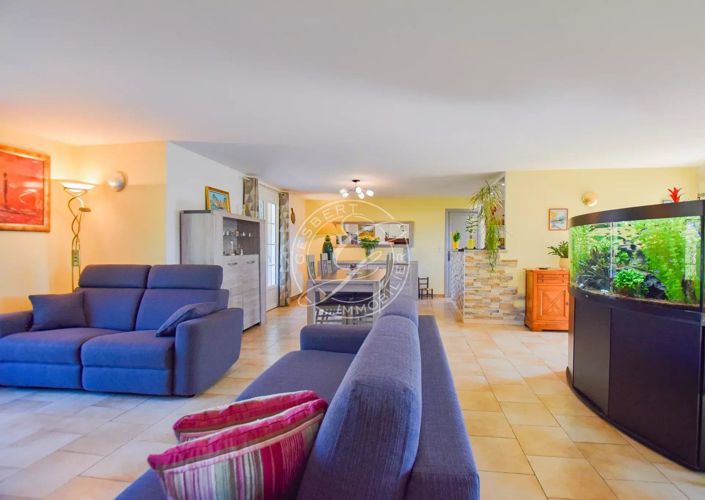 Image No.5-3 Bed House for sale