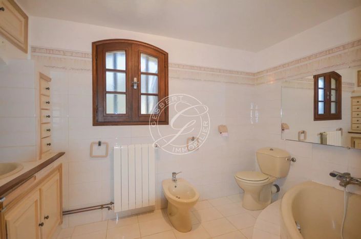 Image No.11-4 Bed House for sale