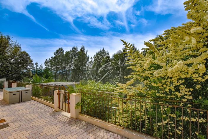 Image No.10-5 Bed House for sale