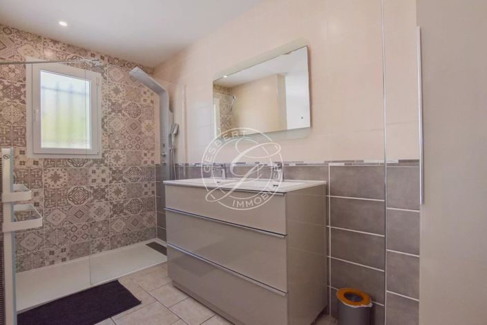 Image No.13-5 Bed House for sale