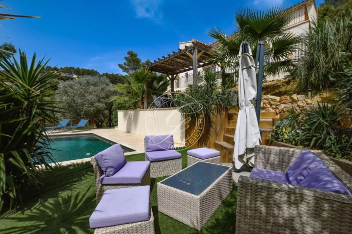 Image No.25-5 Bed House for sale