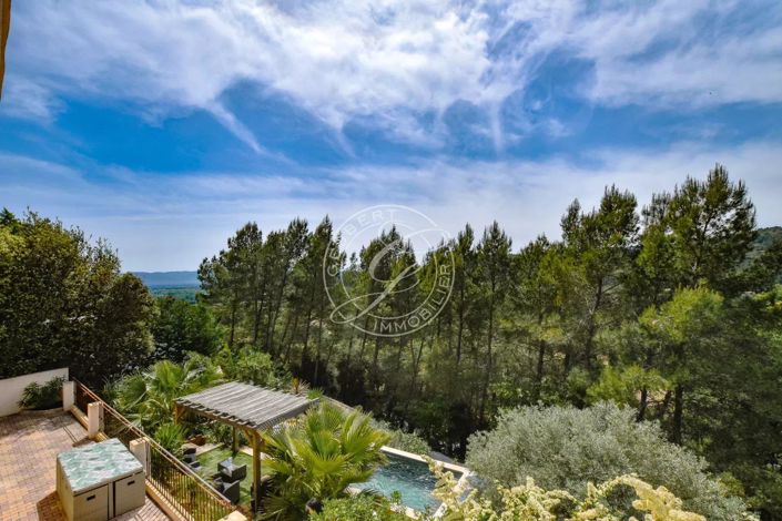 Image No.5-5 Bed House for sale