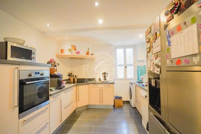 Image No.9-3 Bed Apartment for sale