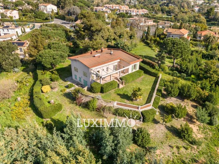 Image No.11-5 Bed House for sale