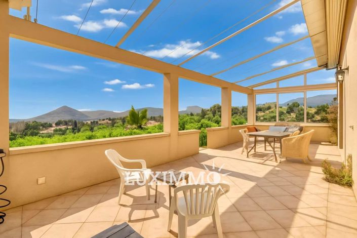 Image No.3-5 Bed House for sale