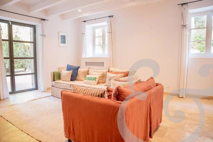 Image No.13-5 Bed House for sale