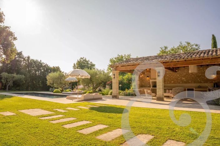 Image No.6-5 Bed House for sale