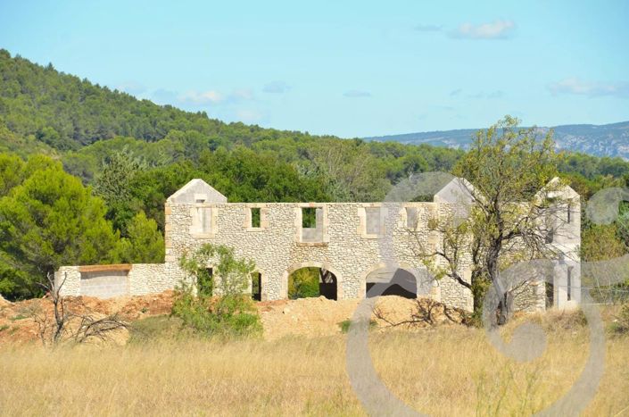 Image No.1-5 Bed House for sale