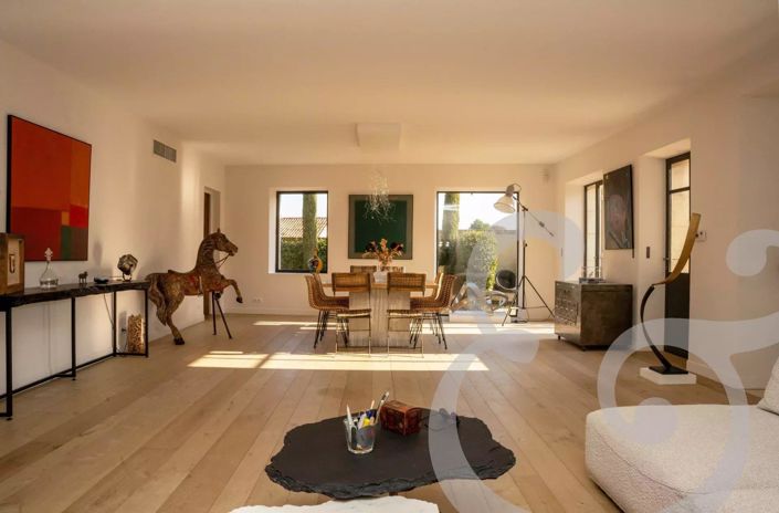 Image No.5-4 Bed Apartment for sale