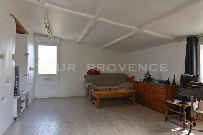 Image No.18-6 Bed House for sale