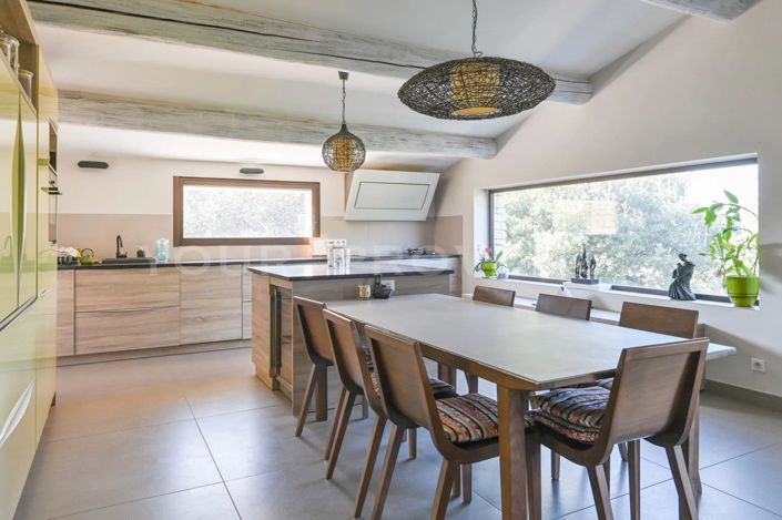 Image No.9-4 Bed House for sale