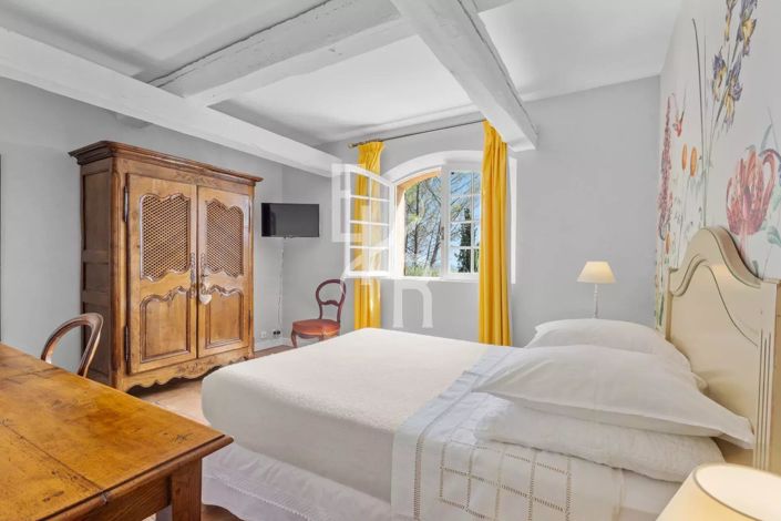 Image No.22-4 Bed House for sale