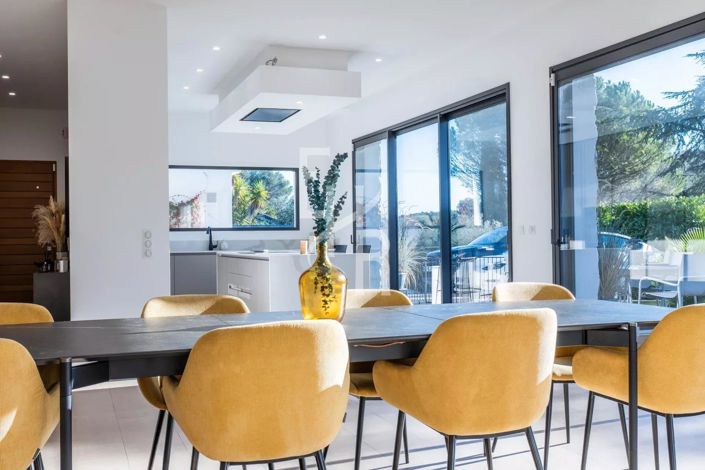 Image No.6-4 Bed House for sale