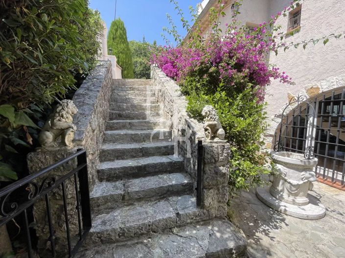 Image No.17-4 Bed House for sale