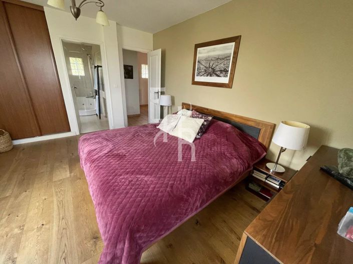 Image No.32-4 Bed House for sale