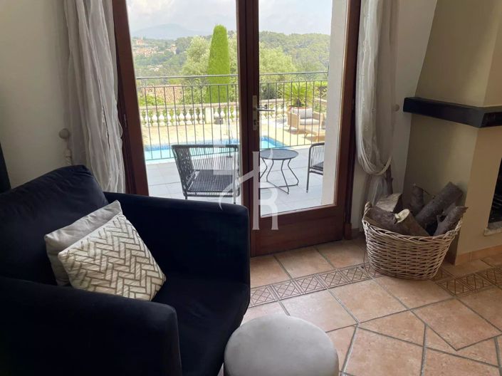 Image No.7-4 Bed House for sale