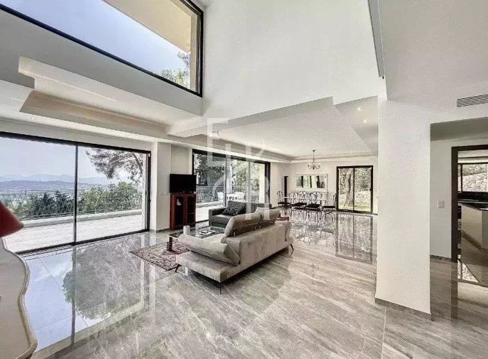 Image No.3-6 Bed House for sale