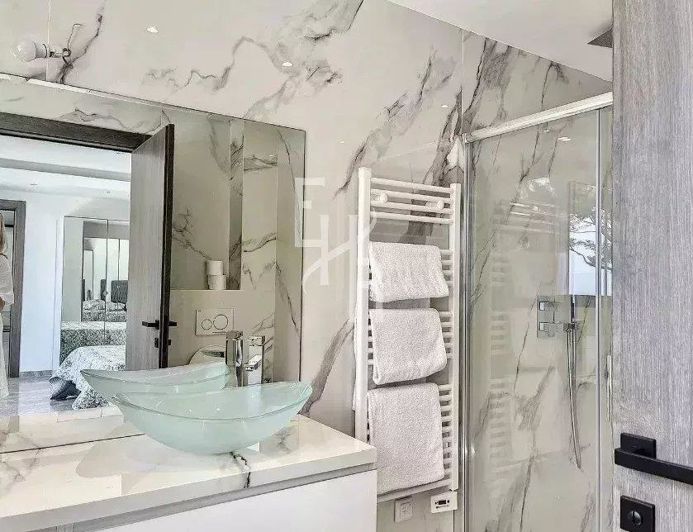 Image No.7-6 Bed House for sale