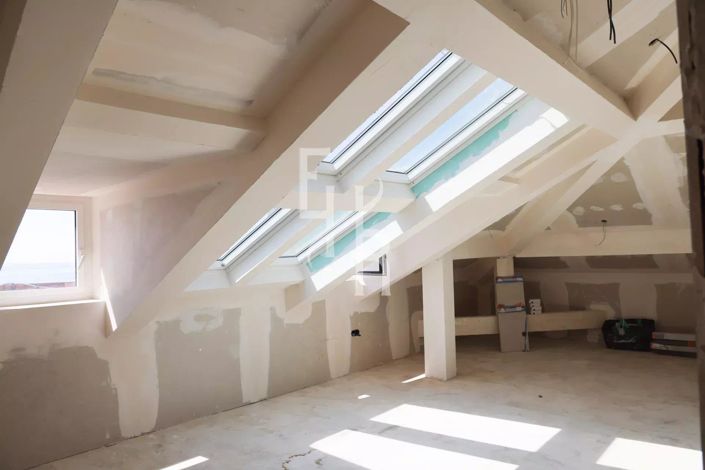 Image No.8-Apartment for sale