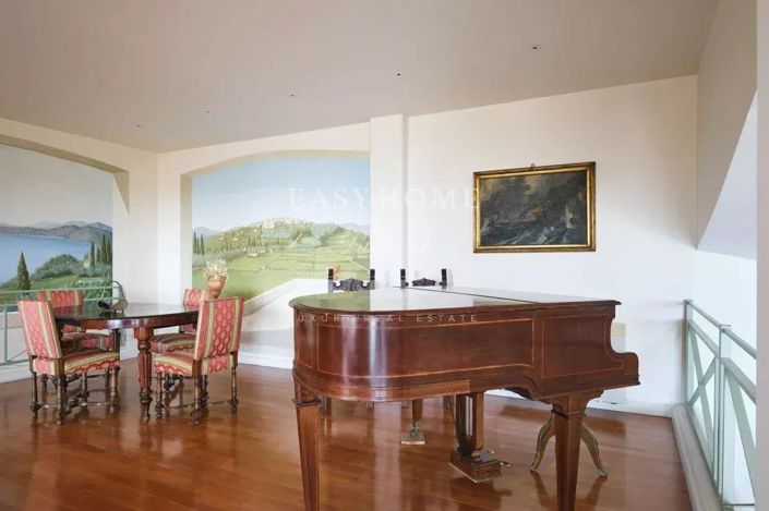 Image No.11-5 Bed House for sale