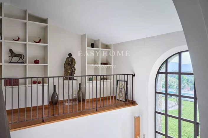 Image No.17-5 Bed House for sale