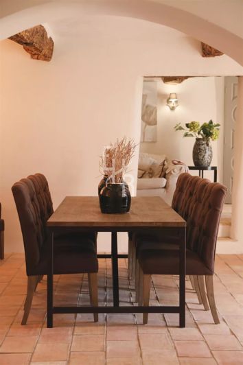 Image No.7-5 Bed House for sale