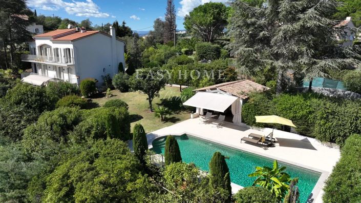 Image No.1-6 Bed House for sale