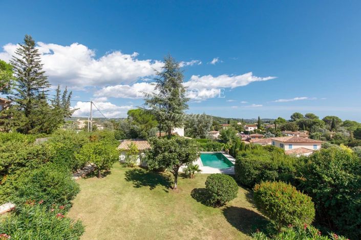 Image No.16-6 Bed House for sale