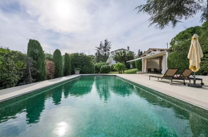 Image No.20-6 Bed House for sale