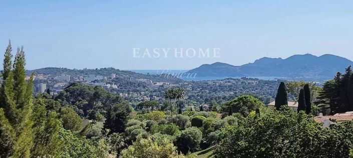 Image No.2-4 Bed House for sale