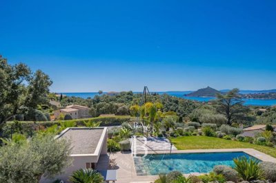 5 Bed House for sale