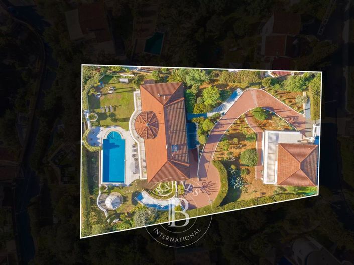 Image No.17-5 Bed House for sale