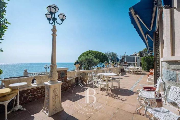 Image No.2-4 Bed House for sale