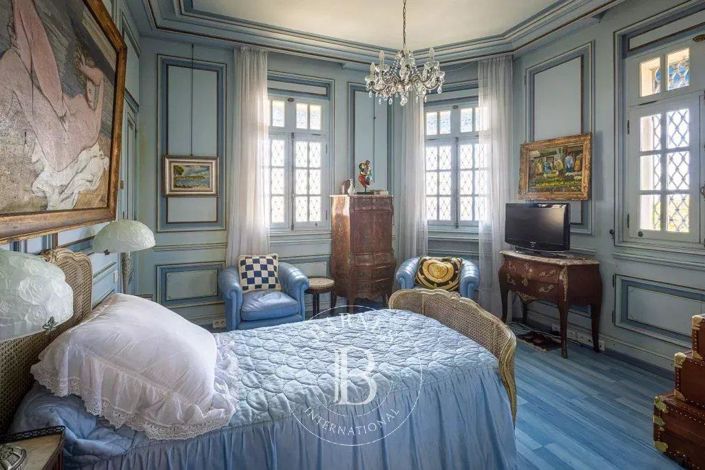 Image No.5-4 Bed House for sale