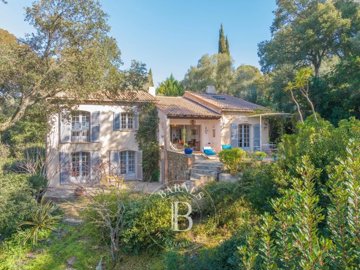 6 Bed House for sale