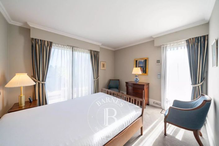 Image No.11-3 Bed Apartment for sale