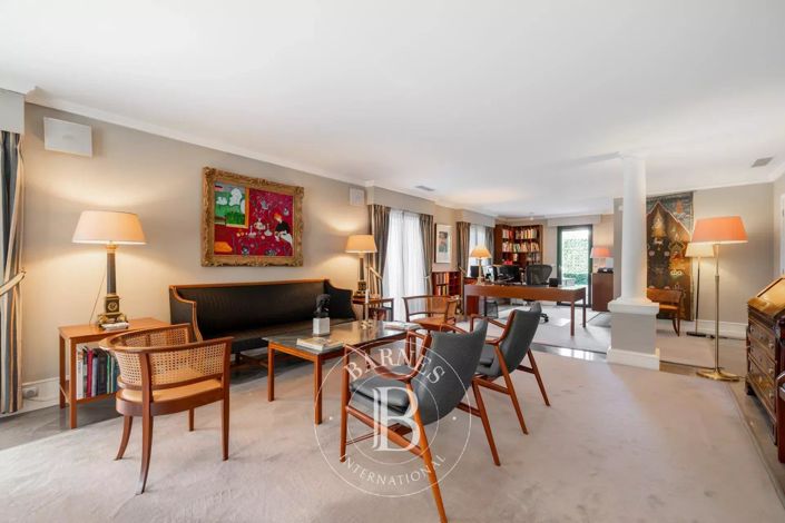 Image No.15-3 Bed Apartment for sale