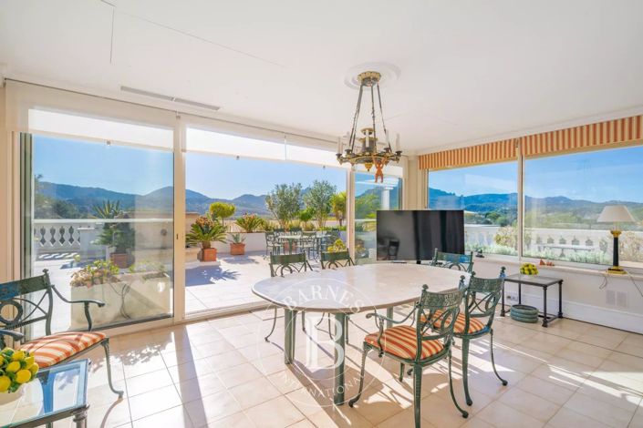 Image No.4-3 Bed Apartment for sale