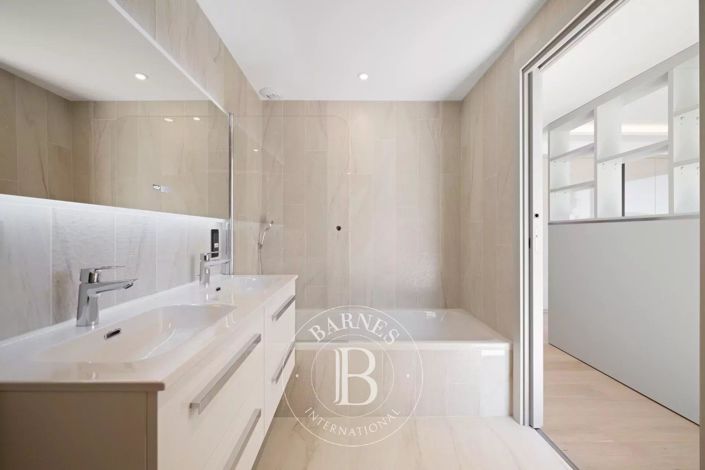 Image No.20-Apartment for sale