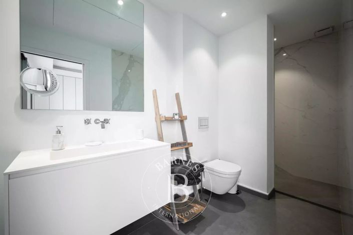 Image No.15-House for sale