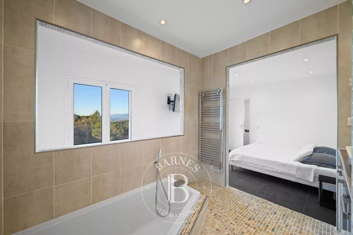 Image No.13-4 Bed House for sale